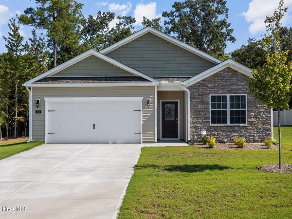 284 Robert Place , Carthage, NC 28327