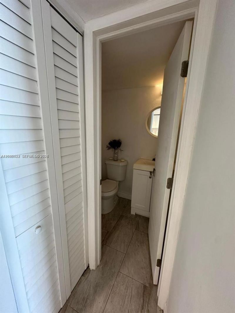 1801 S Ocean Dr , Unit 333, Hallandale Beach, FL 33009 Photo