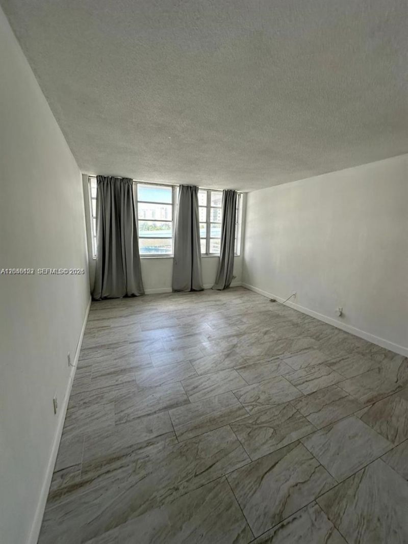 1801 S Ocean Dr , Unit 333, Hallandale Beach, FL 33009 Photo