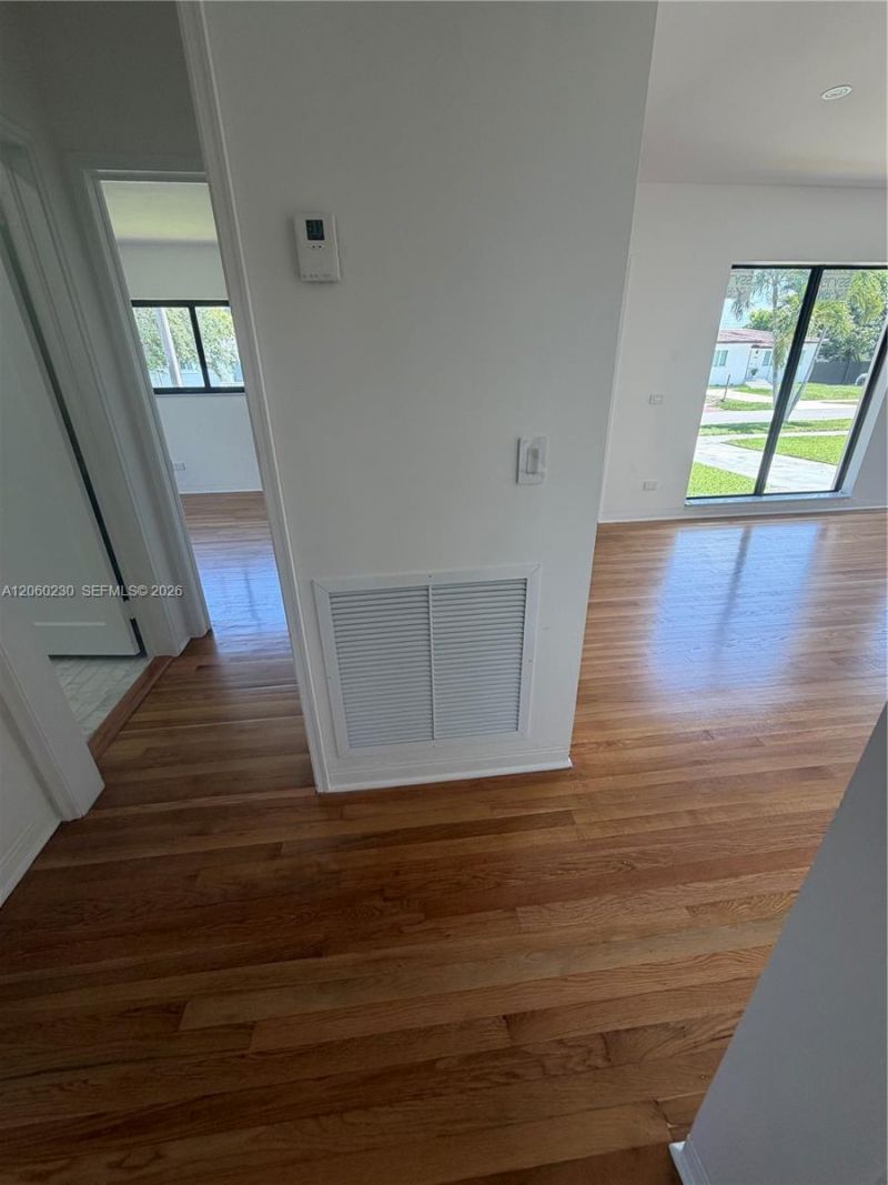 5171 SW 6th St , Miami, FL 33134 Photo