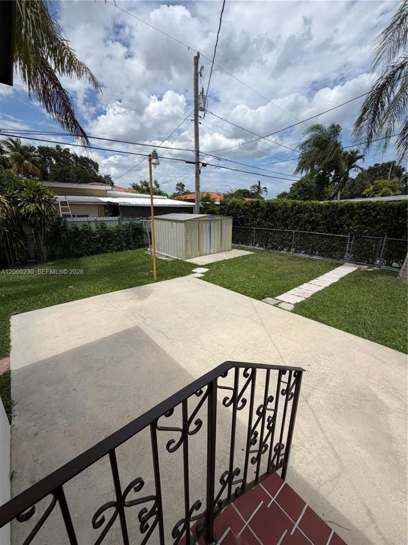 5171 SW 6th St , Miami, FL 33134 Photo