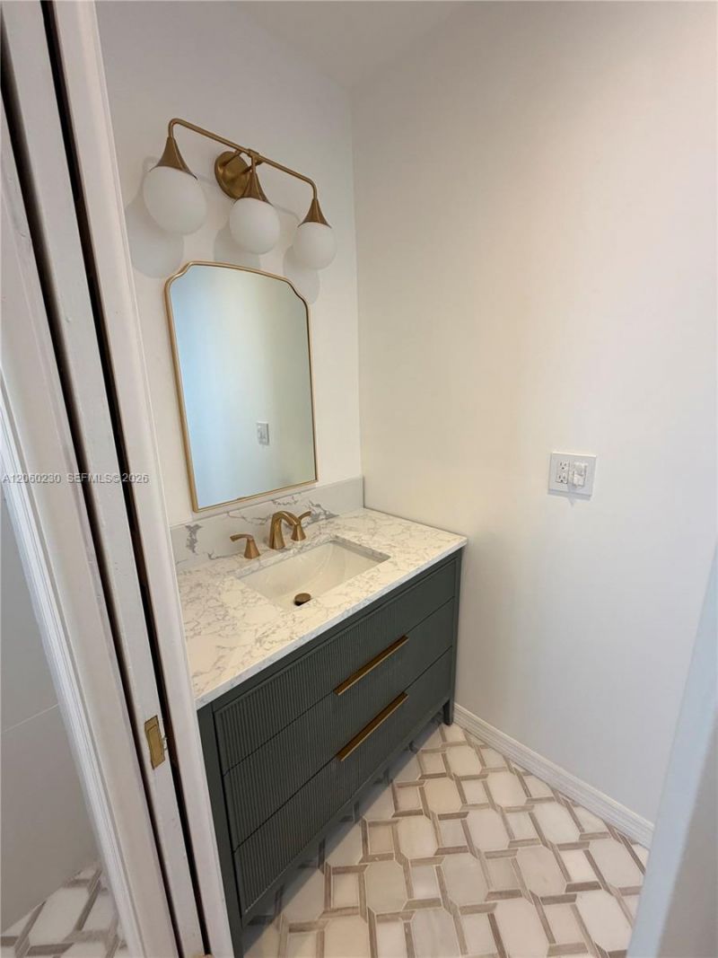 5171 SW 6th St , Miami, FL 33134 Photo