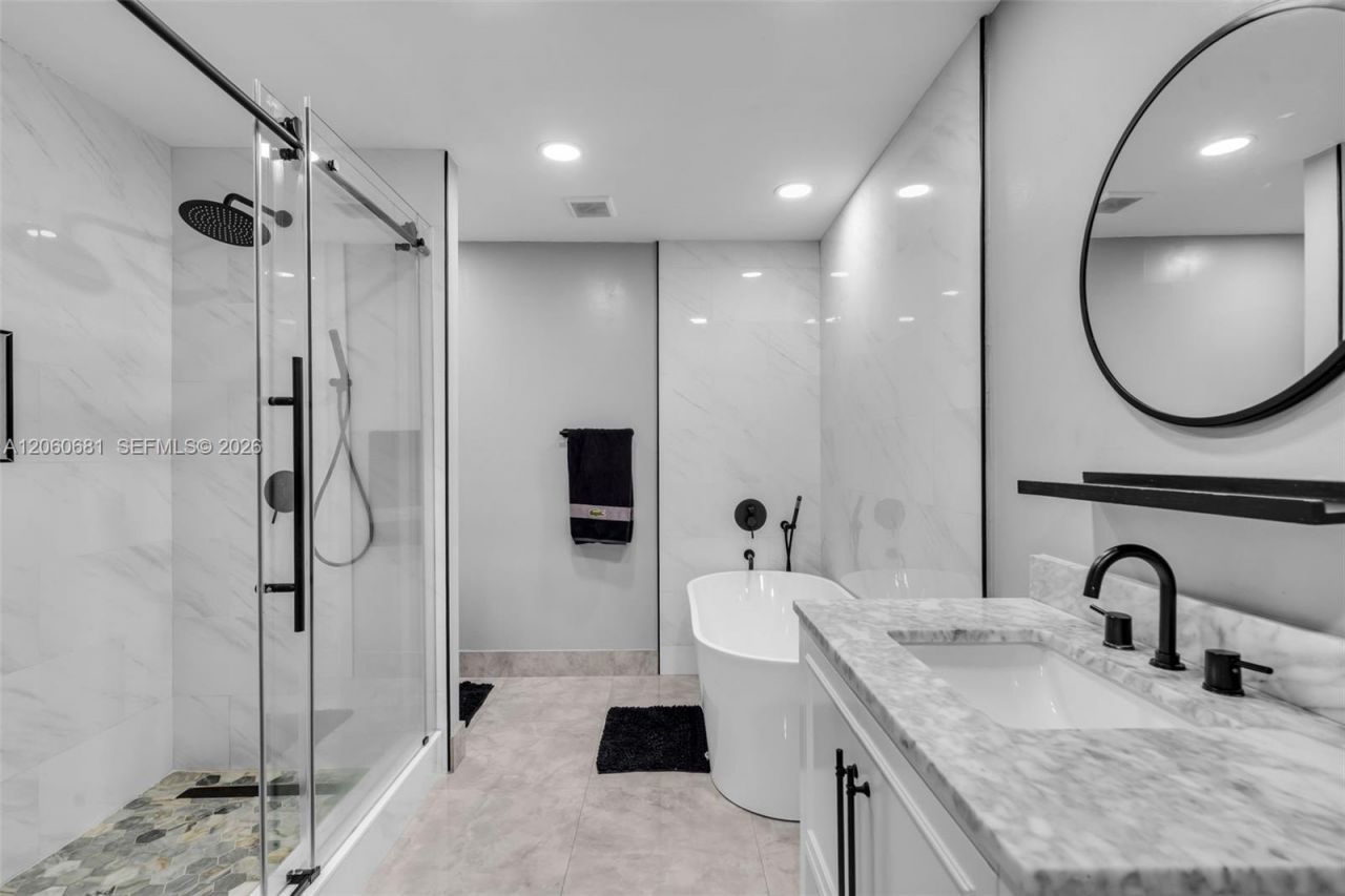 11311 NW 23rd St, Pembroke Pines, FL 33026 Photo