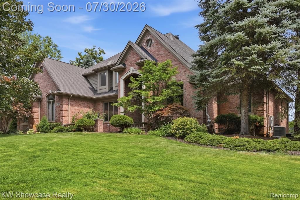 3380 Sutton Lane , Commerce Township, MI 48390 Main Photo