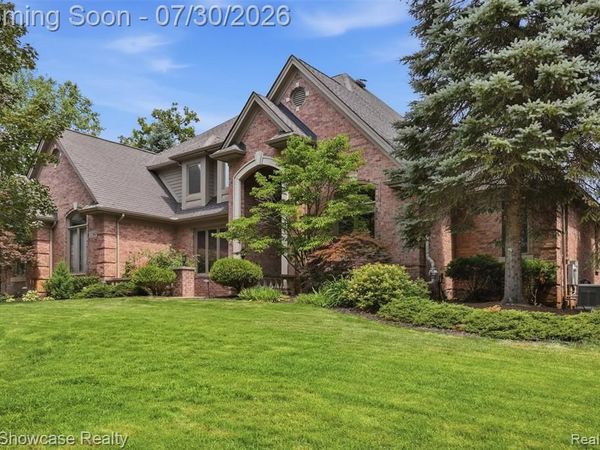 3380 SUTTON Lane , Commerce Twp, MI 48390