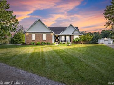 3054 Emery Lane, Hadley Township, Mi 48455