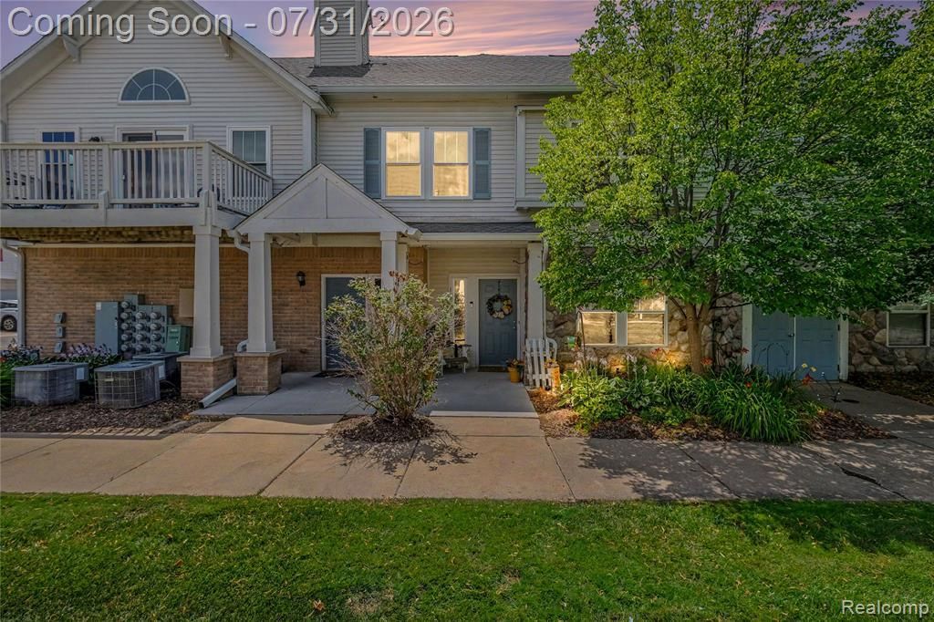 1721 Welland Street , Howell, MI 48855 Main Photo