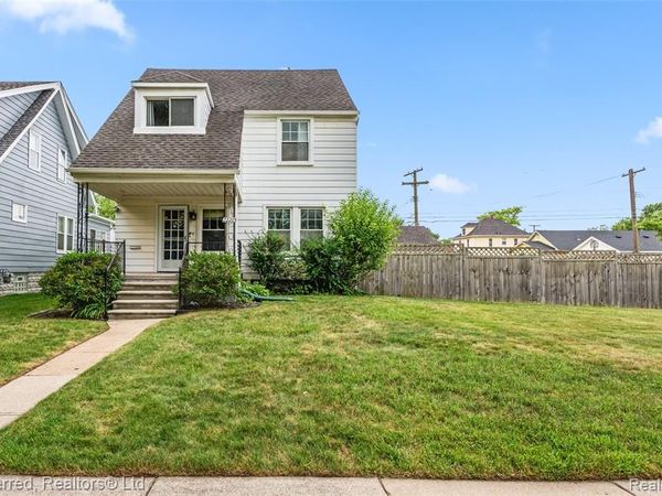 22265 Nowlin Street , Dearborn, MI 48124