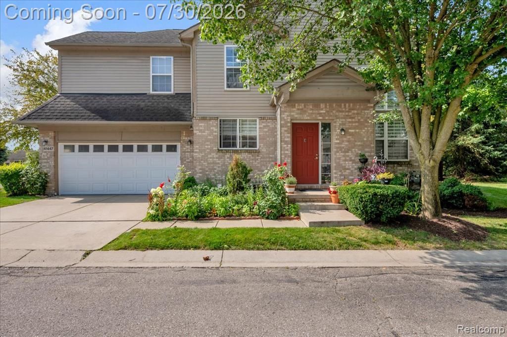 41447 Glade Road , Canton, MI 48187 Main Photo