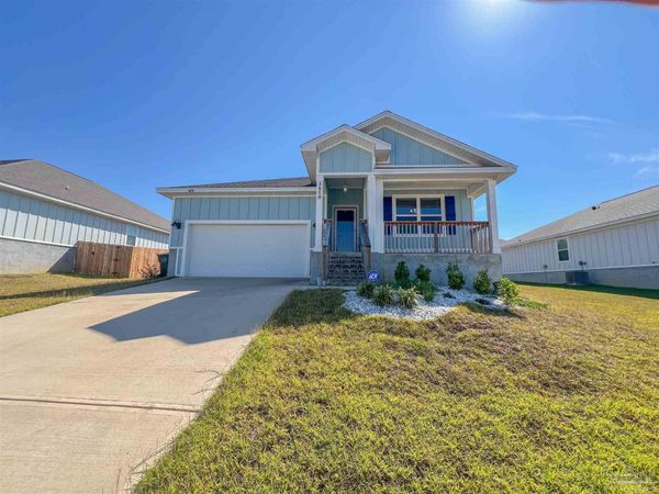 3850 James Stovall St, Pensacola, FL 32526