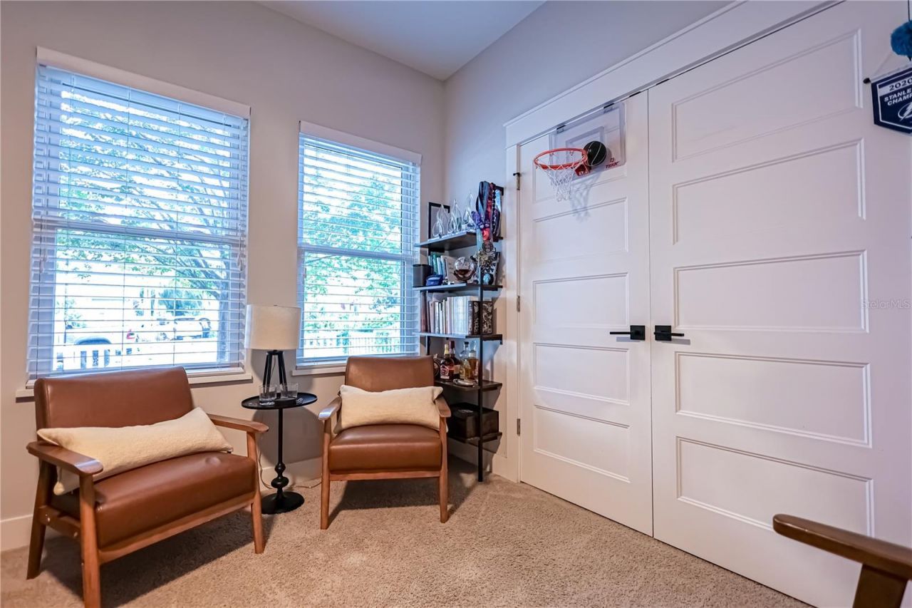 655 12th Avenue S, Saint Petersburg, FL 33701 Photo