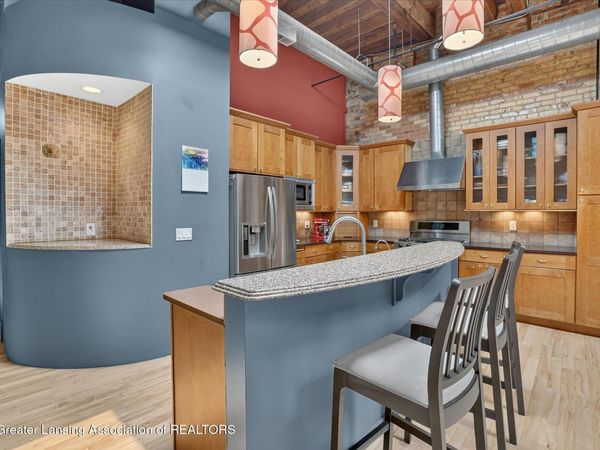 214 S Washington Square, Lansing, MI 48933