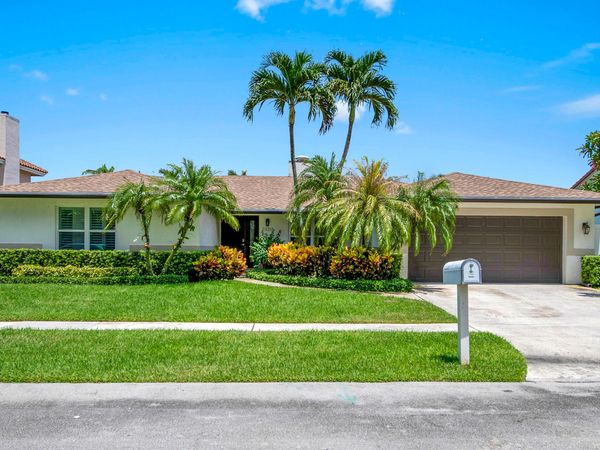23313 Lago Mar Circle, Boca Raton, FL 33433