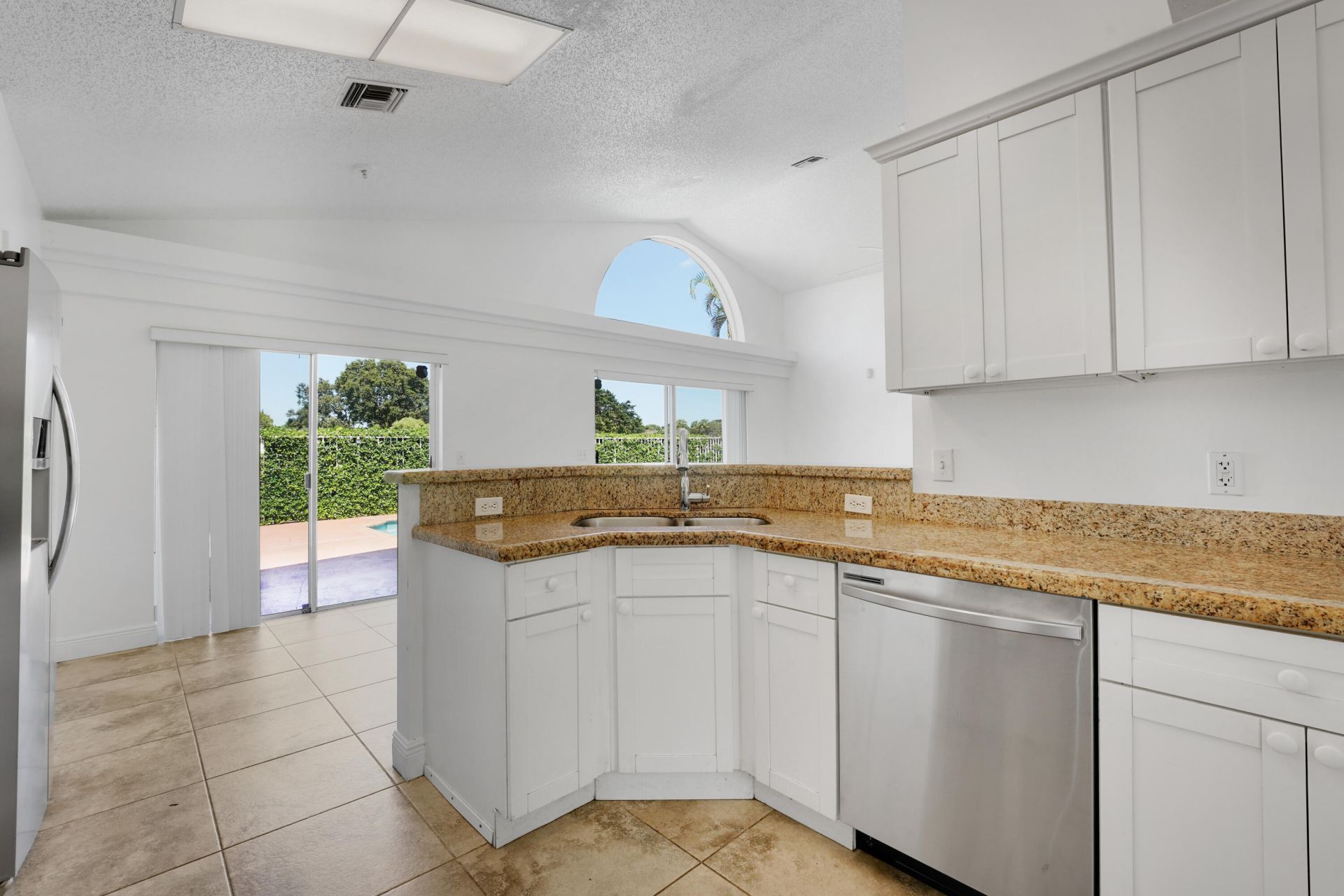 4355 Leicester Court, West Palm Beach, FL 33409 Photo