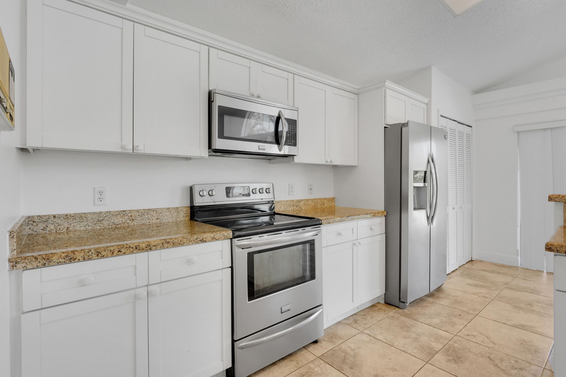 4355 Leicester Court, West Palm Beach, FL 33409 Photo