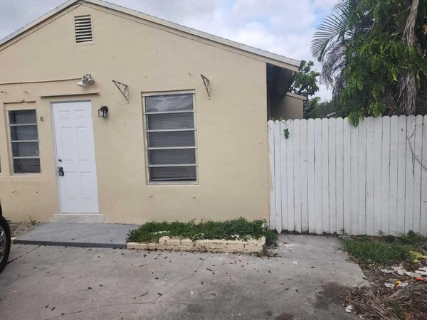 1910 GARFIELD Street, Unit 1, Hollywood, FL 33020