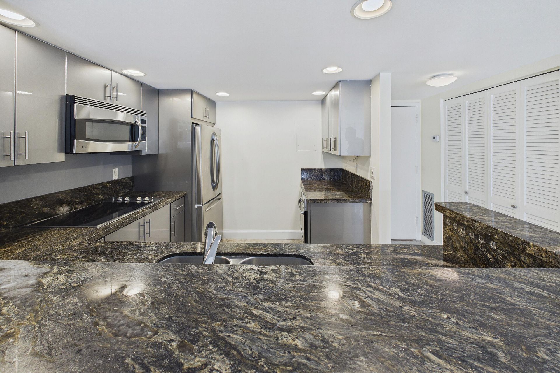 1800 N Andrews Avenue N, Unit 2A, Fort Lauderdale, FL 33311 Photo