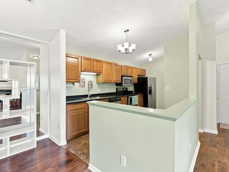 8512 Breezewood Court, West Chester, OH 45069 Photo 10