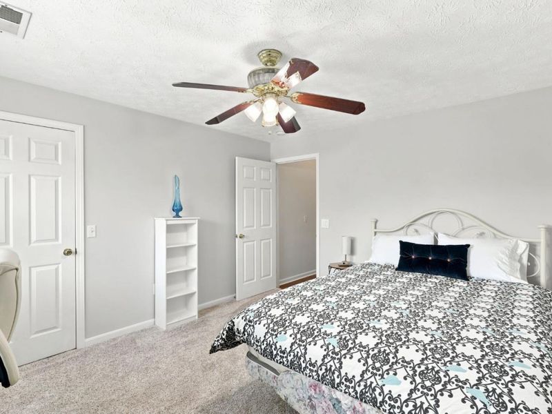 8512 Breezewood Court, West Chester, OH 45069 Photo 15