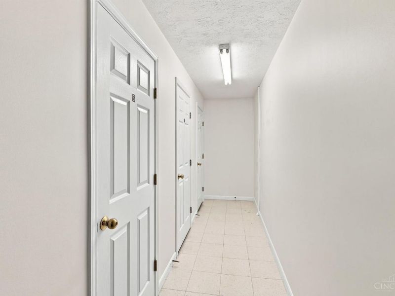 8512 Breezewood Court, West Chester, OH 45069 Photo 26