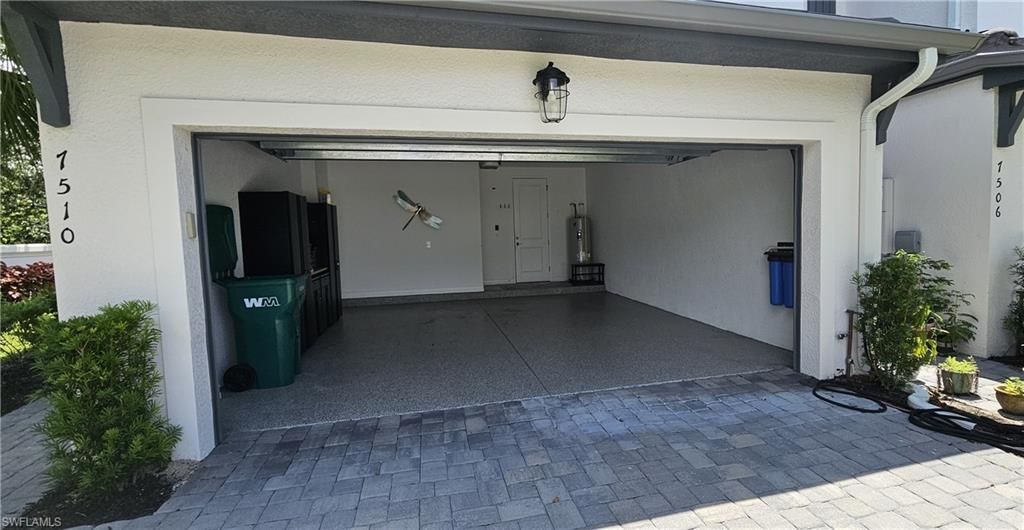 7510 Rockefeller Dr, Naples, FL 34119 Photo