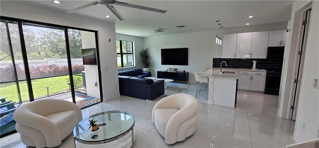 7510 Rockefeller Dr, Naples, FL 34119 Photo
