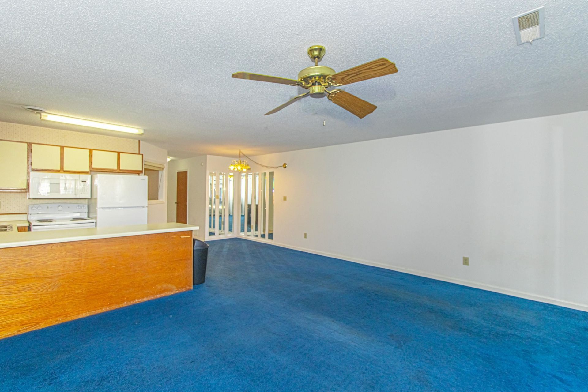 1870 Auburn Ln. Photo 11