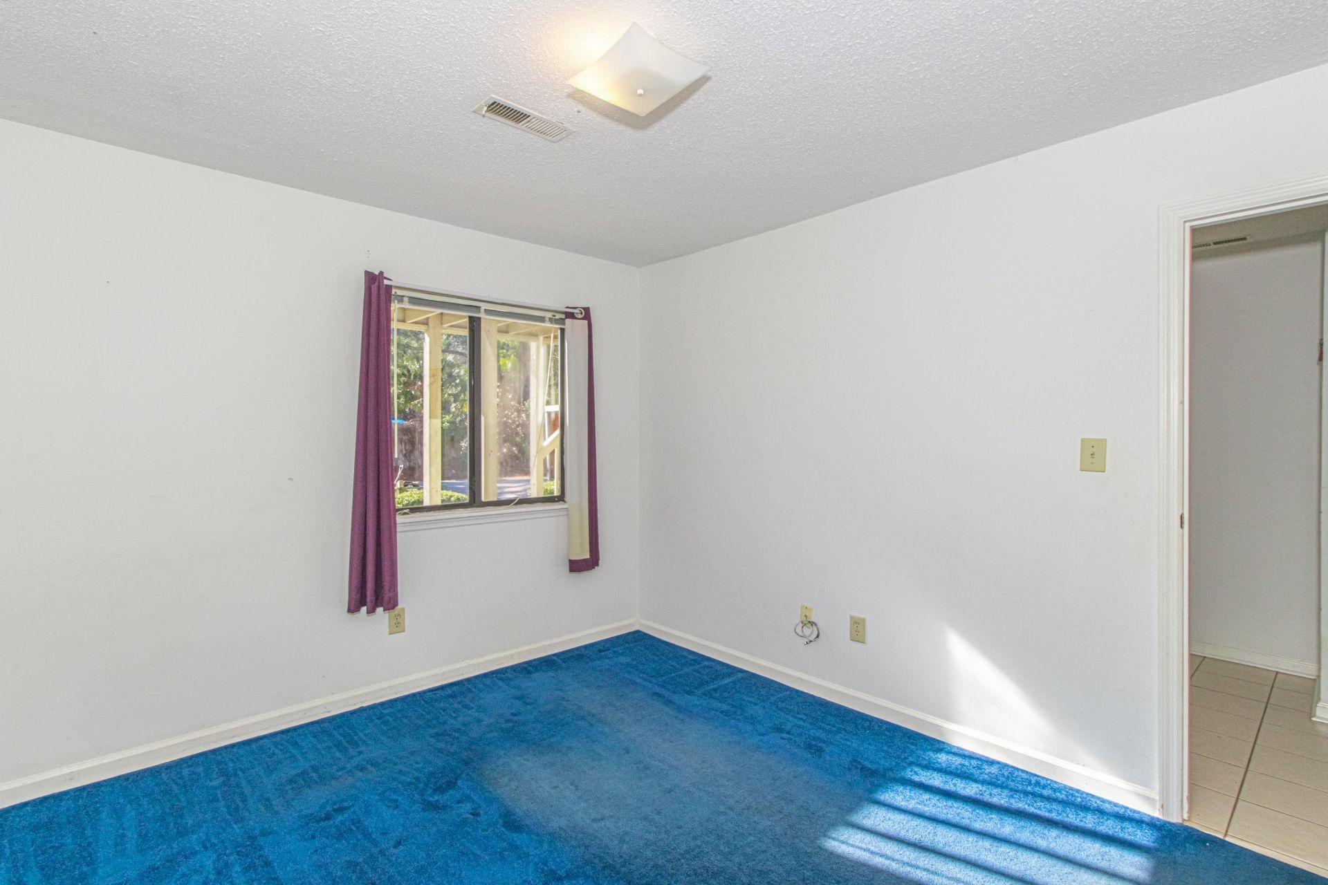 1870 Auburn Ln. Photo 19