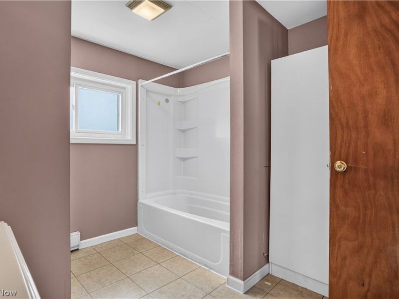 61 W Erie Street , Jefferson, OH 44047 Photo 10