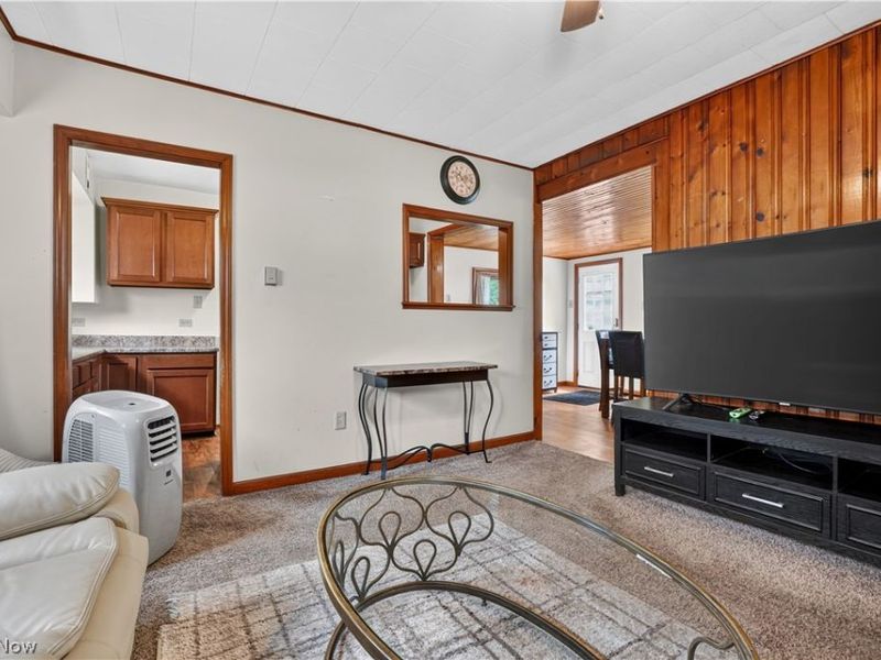 61 W Erie Street , Jefferson, OH 44047 Photo 14