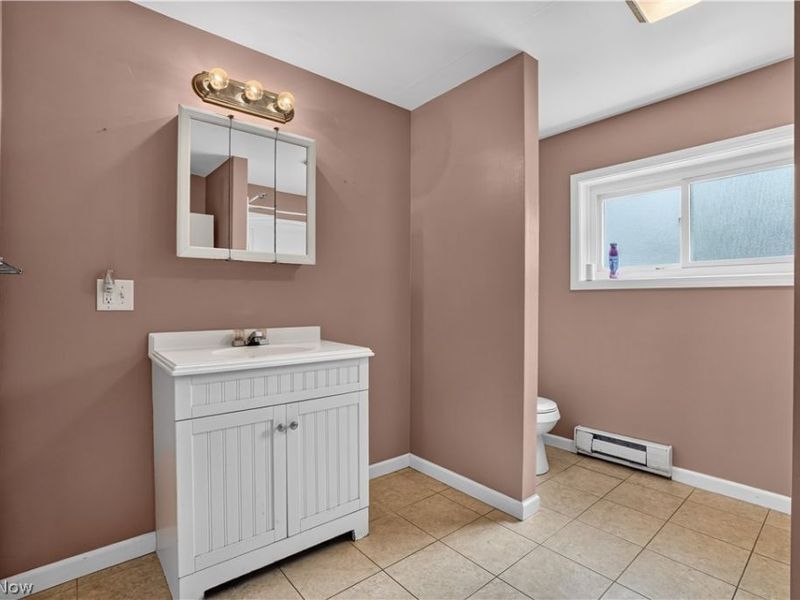 61 W Erie Street , Jefferson, OH 44047 Photo 9