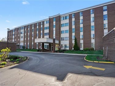 3064 Kent Road, Unit 207, Stow, OH 44224