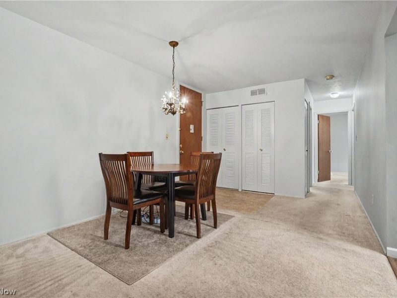 3064 Kent Road, Unit 207, Stow, OH 44224 Photo 2