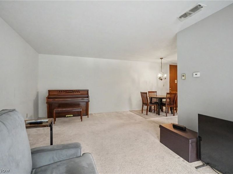 3064 Kent Road, Unit 207, Stow, OH 44224 Photo 5