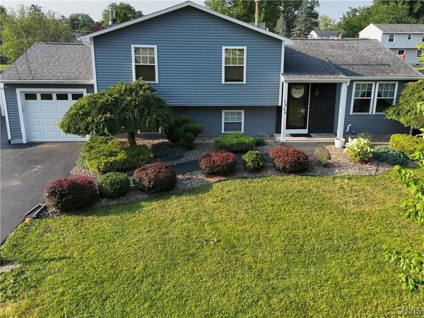 5484 Caughdenoy Road , Clay, NY 13041