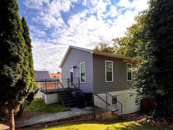 1216 NOVA AVENUE , CAPITOL HEIGHTS, MD 20743
