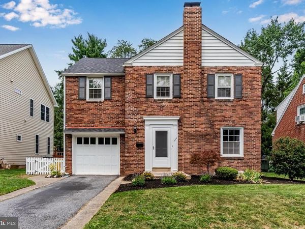 1704 WYNDHAM ROAD, CAMP HILL, PA 17011