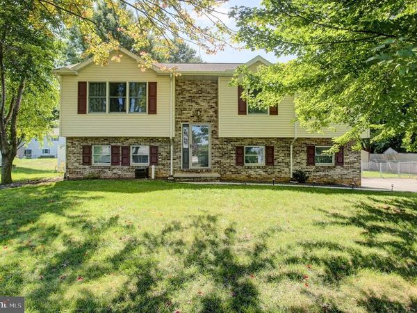 216 HICKORY LANE, SHIPPENSBURG, PA 17257