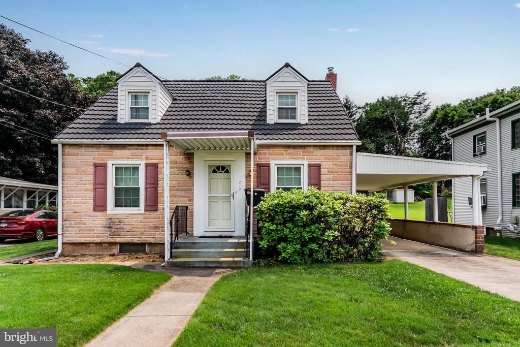 212 CLARK STREET, LEMOYNE, PA 17043