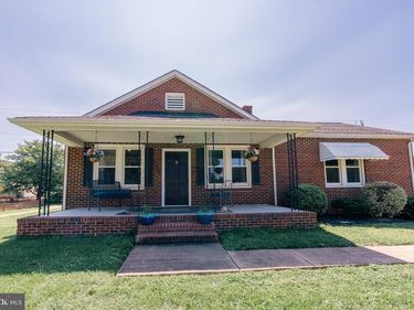 1236 MOUNTAIN VIEW ROAD, FREDERICKSBURG, VA 22406