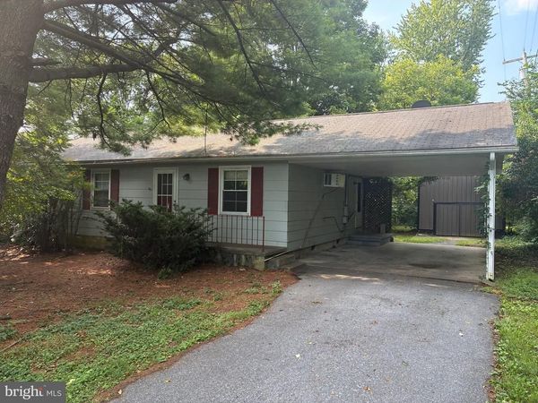 7628 MARTINSBURG PIKE, SHEPHERDSTOWN, WV 25443