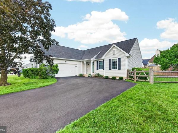154 SUGARBERRY DRIVE, NEW CASTLE, DE 19720