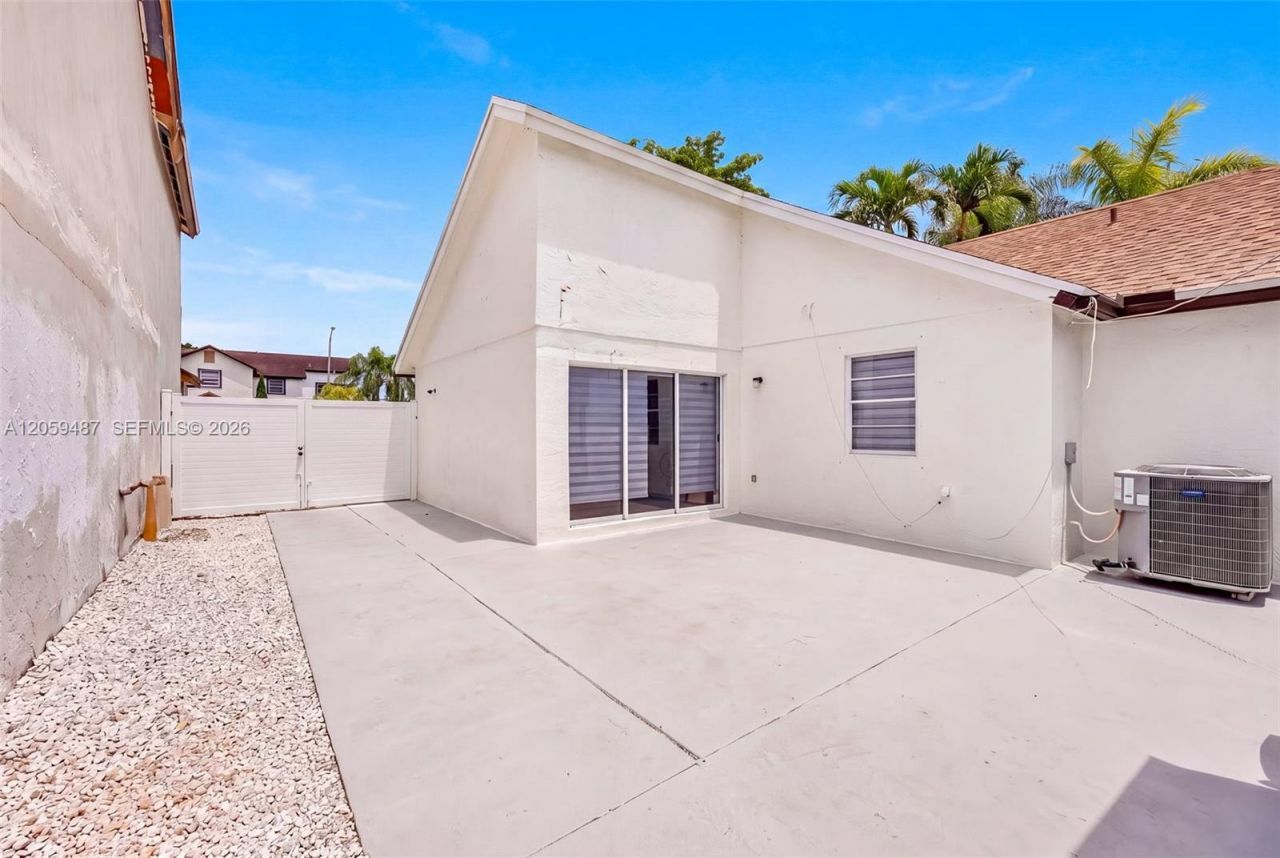 25050 SW 129th Ct, Homestead, FL 33032 Photo