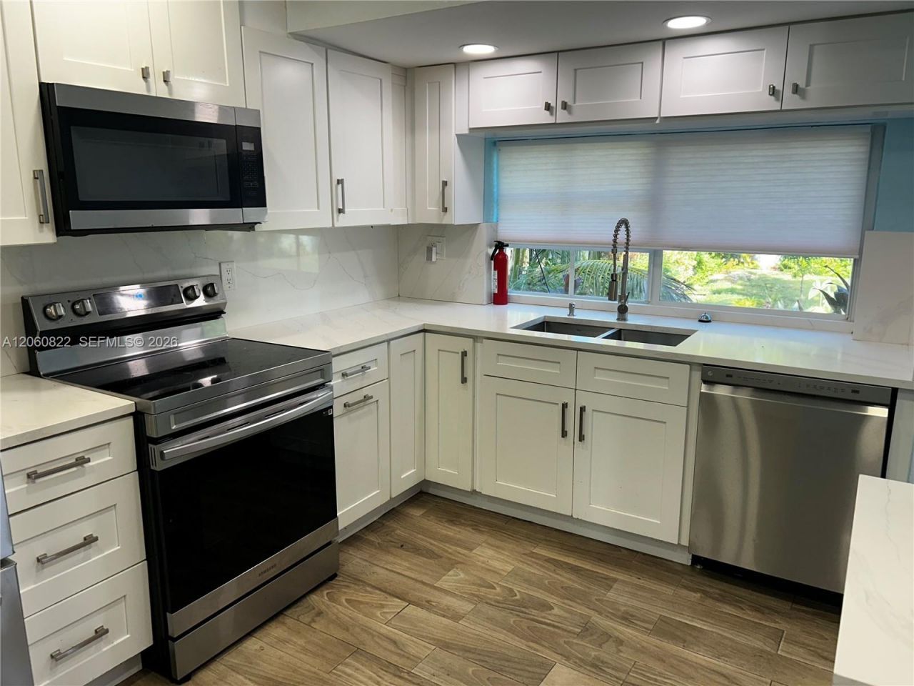 2403 NW 108th Ter , Sunrise, FL 33322 Photo