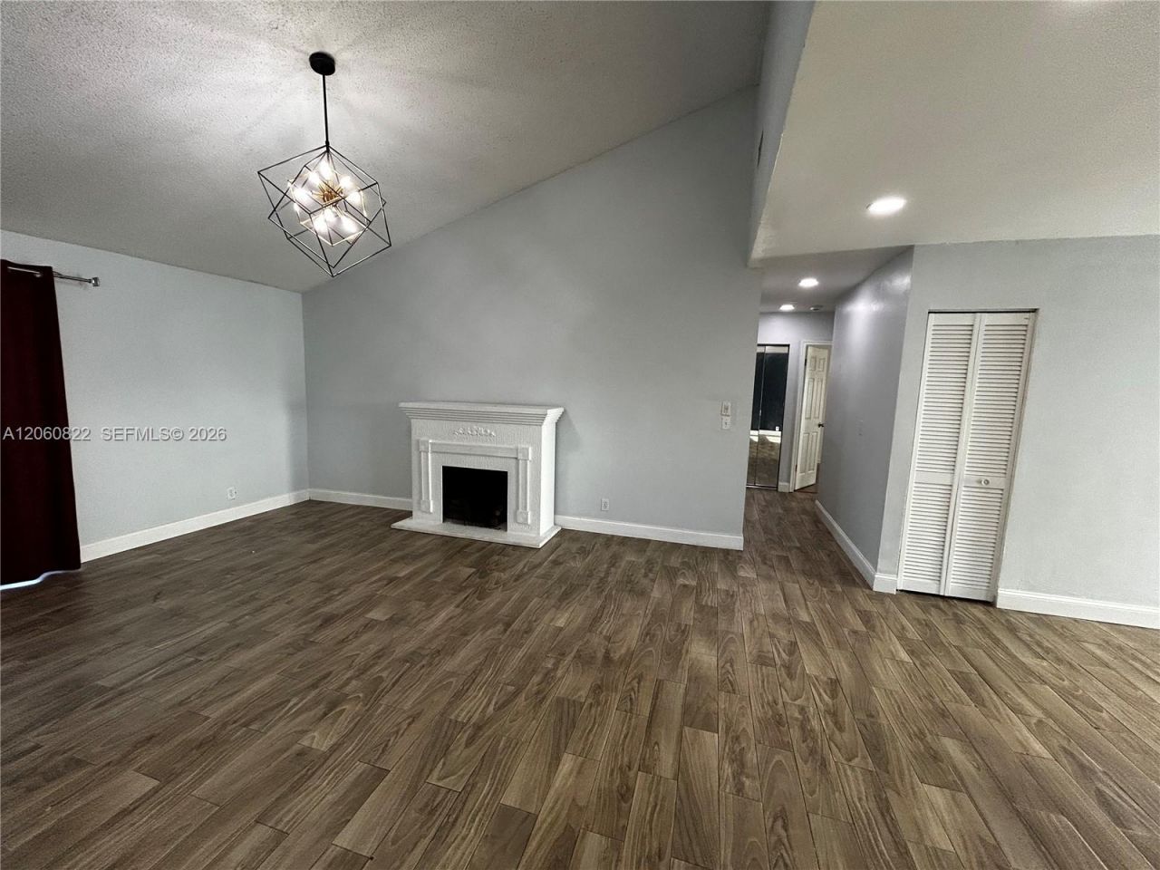 2403 NW 108th Ter , Sunrise, FL 33322 Photo