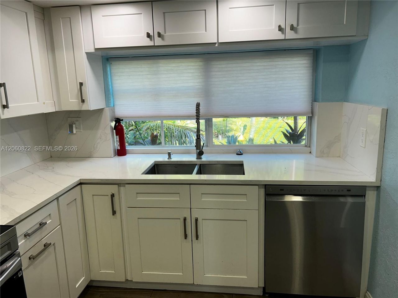 2403 NW 108th Ter , Sunrise, FL 33322 Photo