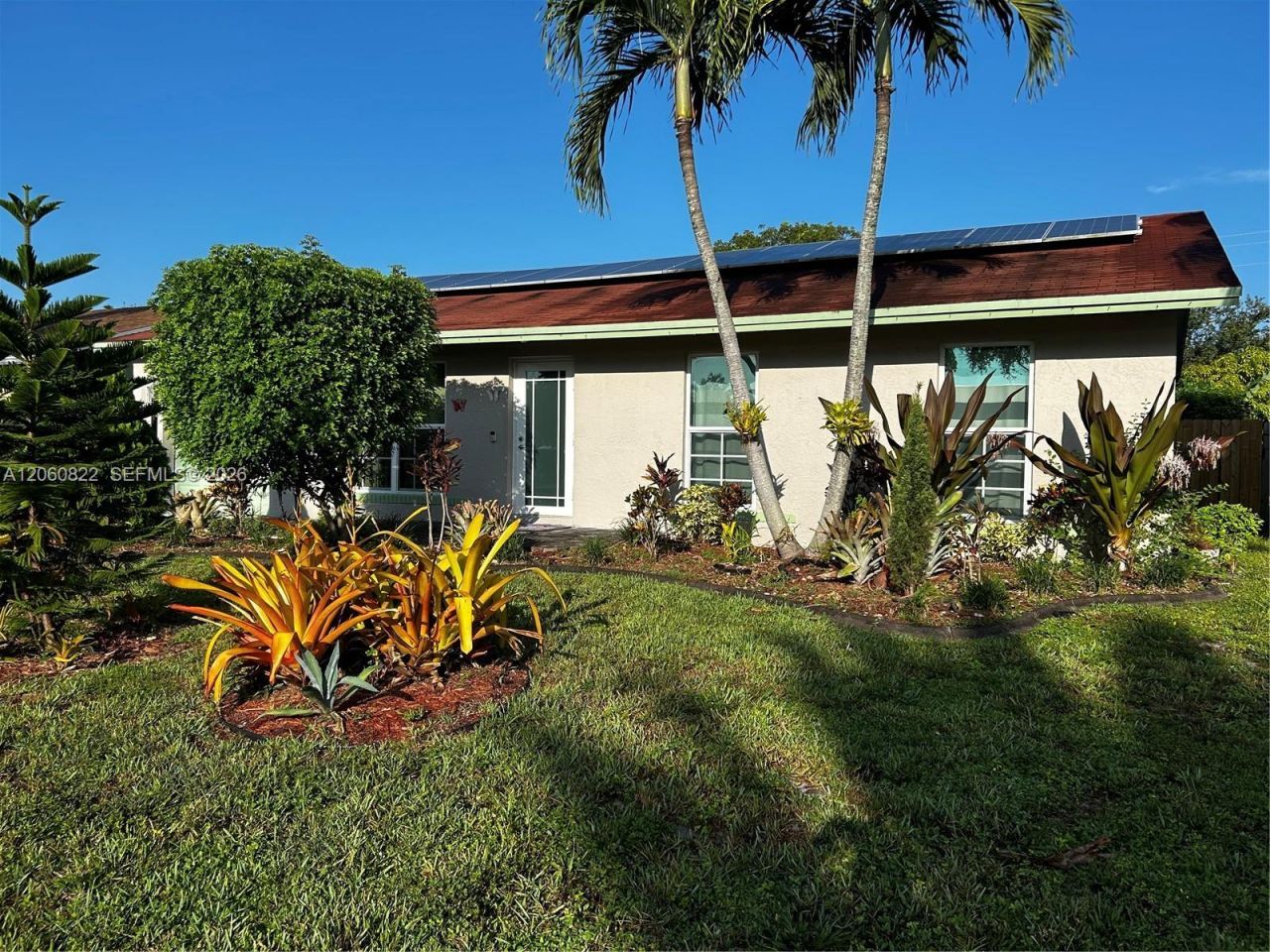 2403 NW 108th Ter , Sunrise, FL 33322 Photo