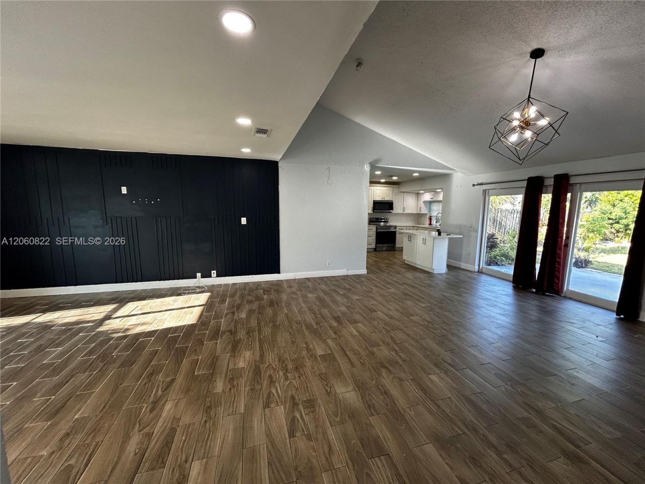 2403 NW 108th Ter , Sunrise, FL 33322 Photo