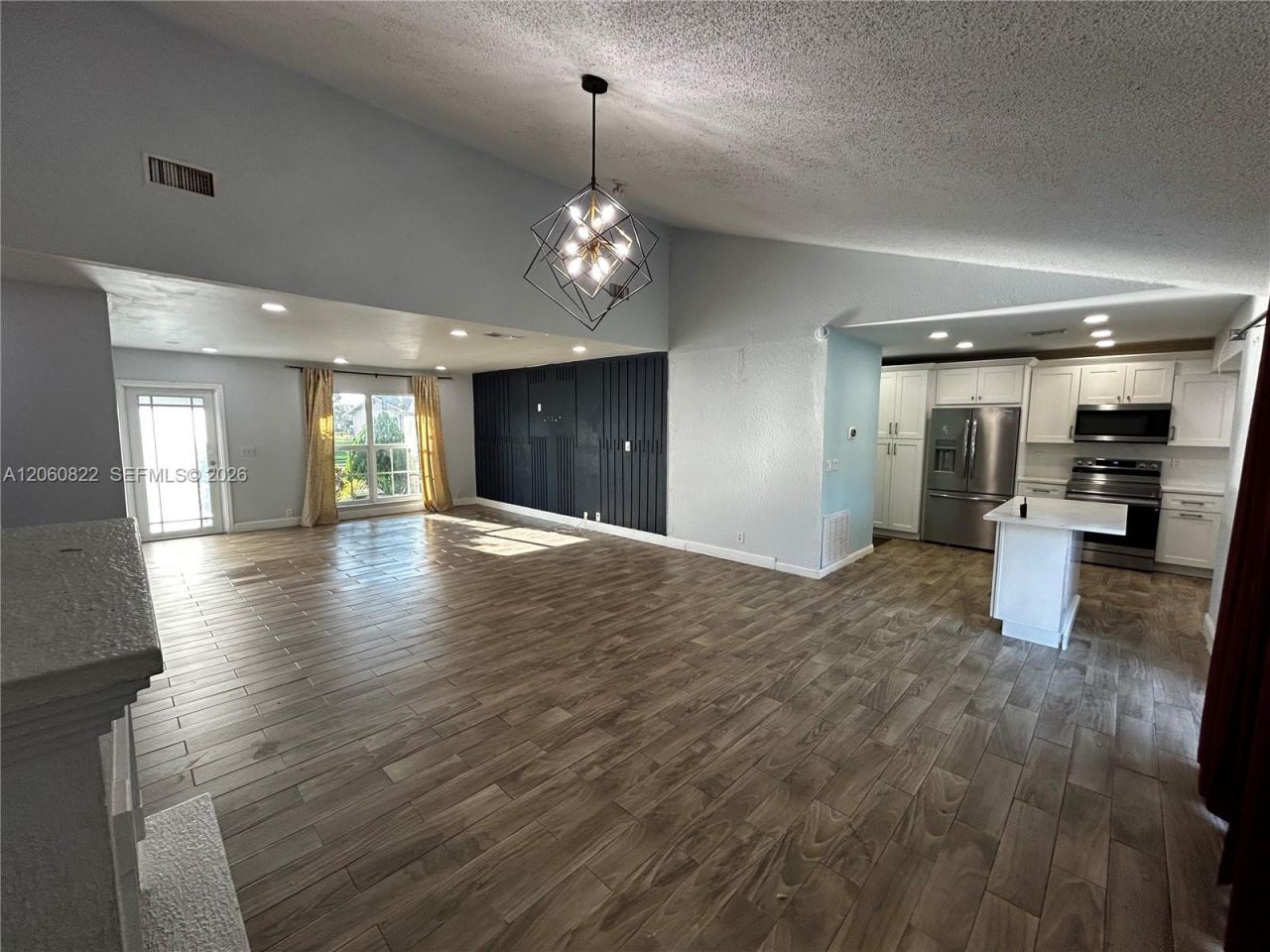 2403 NW 108th Ter , Sunrise, FL 33322 Photo