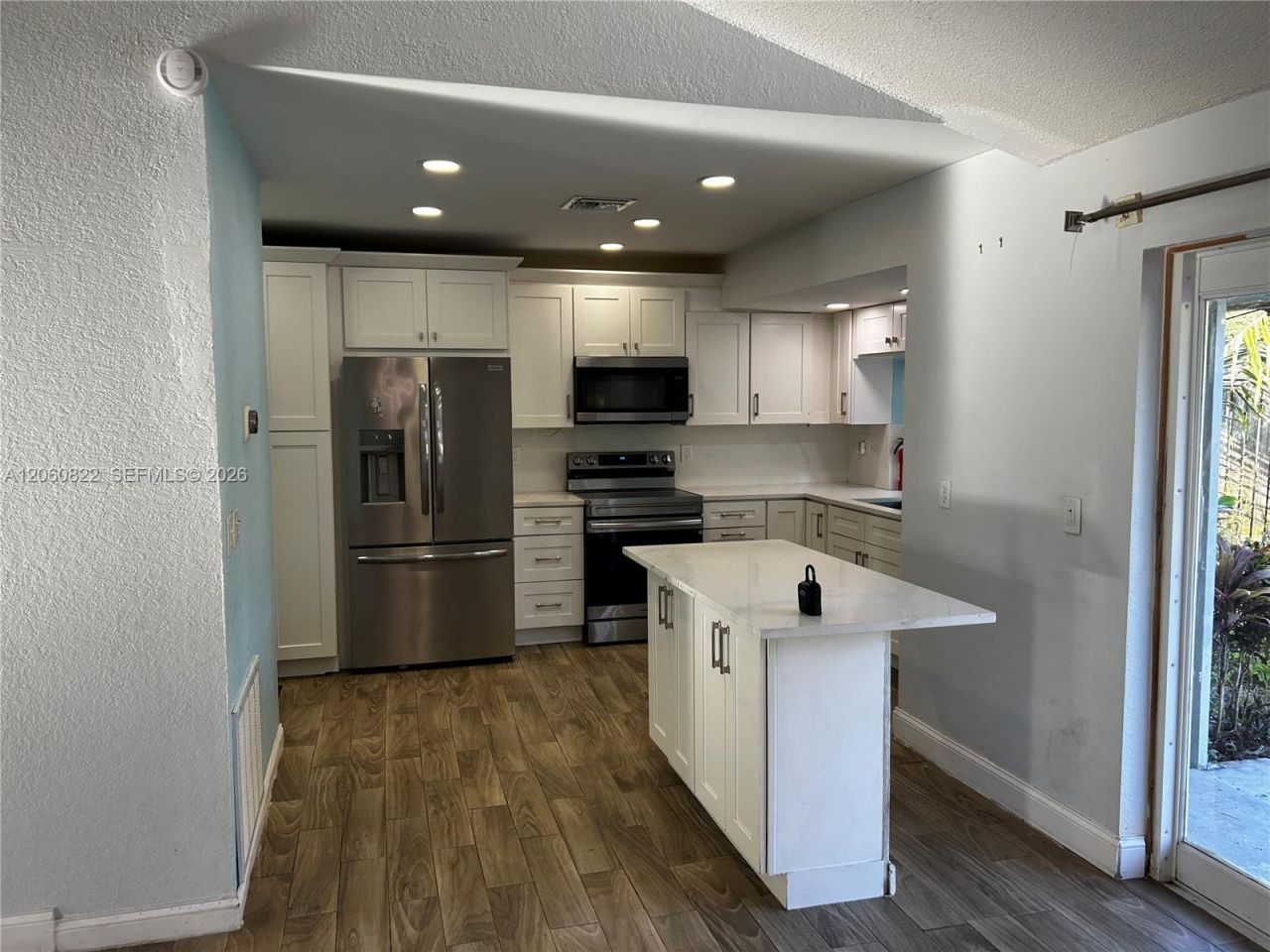 2403 NW 108th Ter , Sunrise, FL 33322 Photo